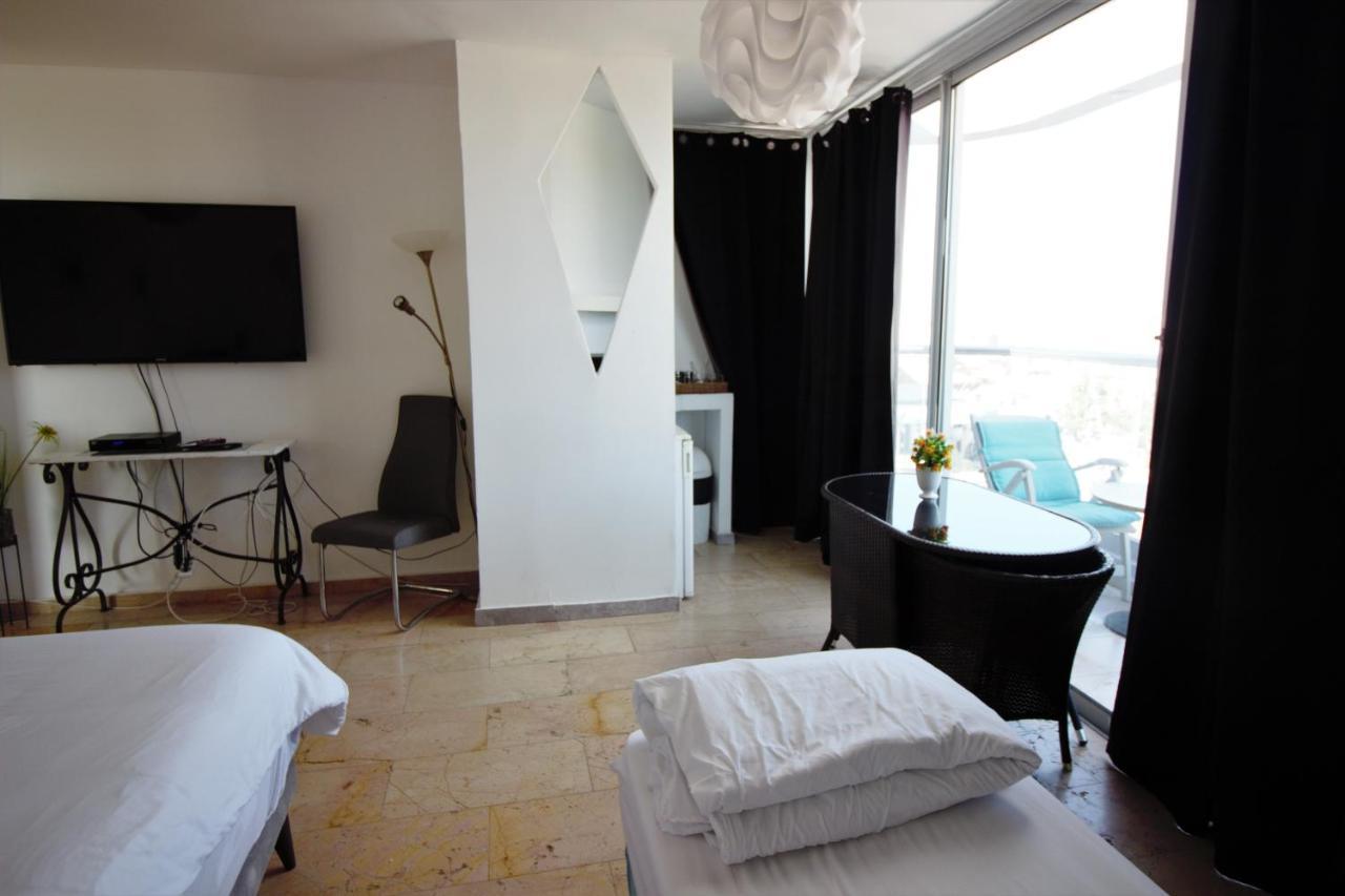 Custo Club Hotell Eilat Exteriör bild